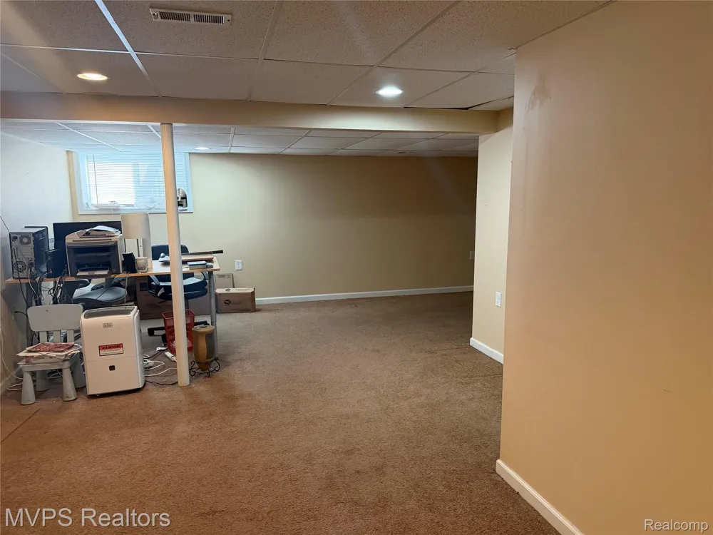 840 Andover Woods Drive Fenton City, MI 48430