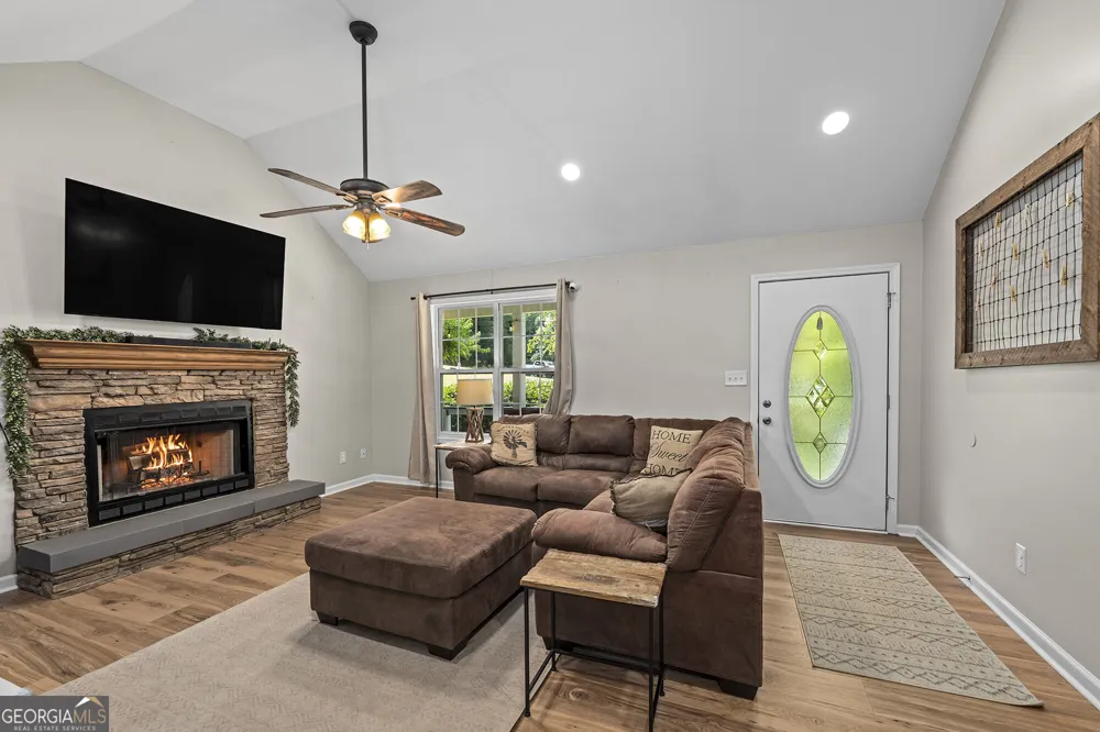 309 Calusa PL Ball Ground, GA 30107