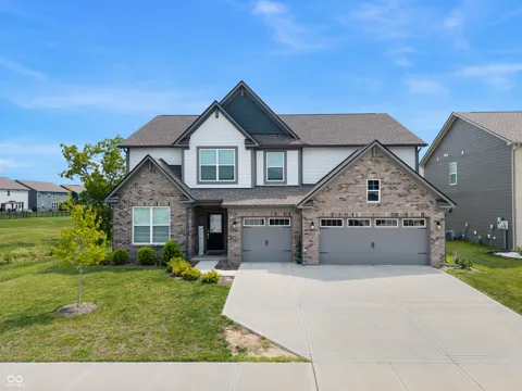 601 Hawking Court