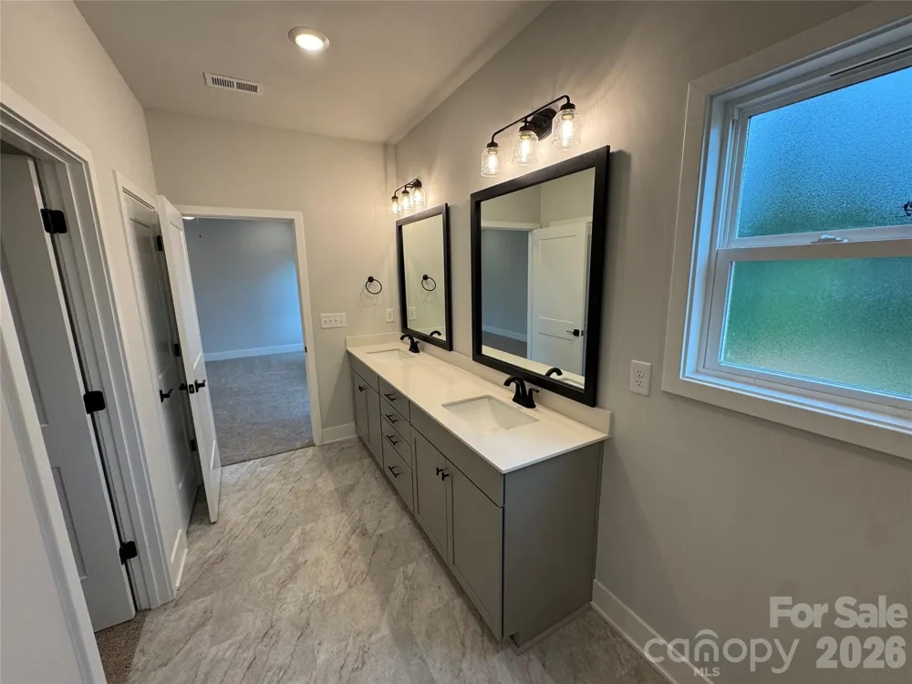 133 Kerr Walk Drive #34 Statesville, NC 28766