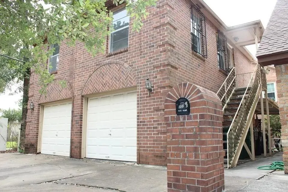 902 Euclid St Street Houston, TX 77008