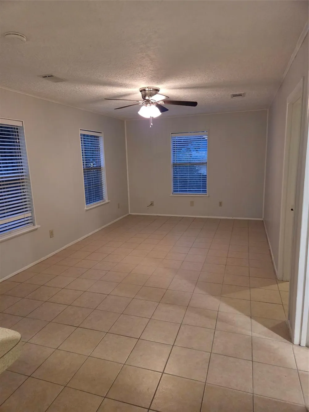 902 Euclid St Street Houston, TX 77008