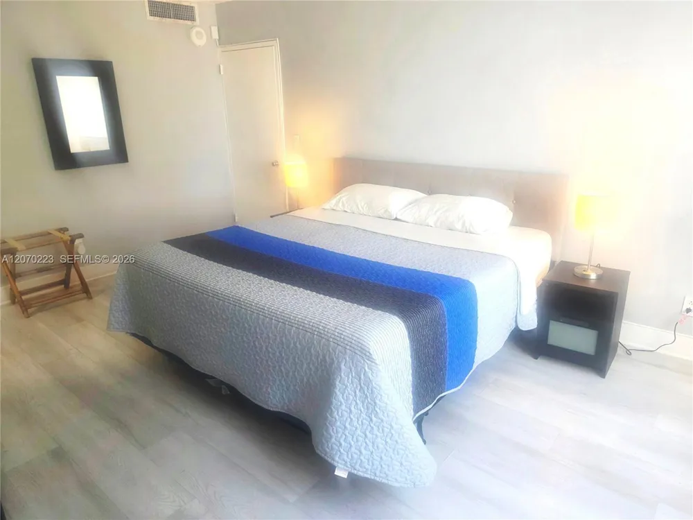 5151 Collins Ave #427 Miami Beach, FL 33140