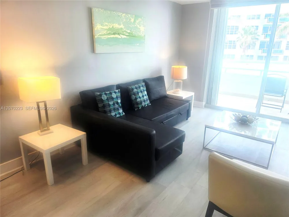 5151 Collins Ave #427 Miami Beach, FL 33140