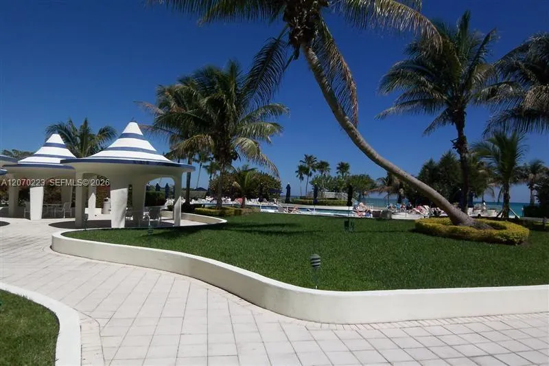 5151 Collins Ave #427 Miami Beach, FL 33140