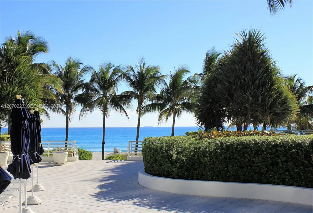 5151 Collins Ave #427 Miami Beach, FL 33140