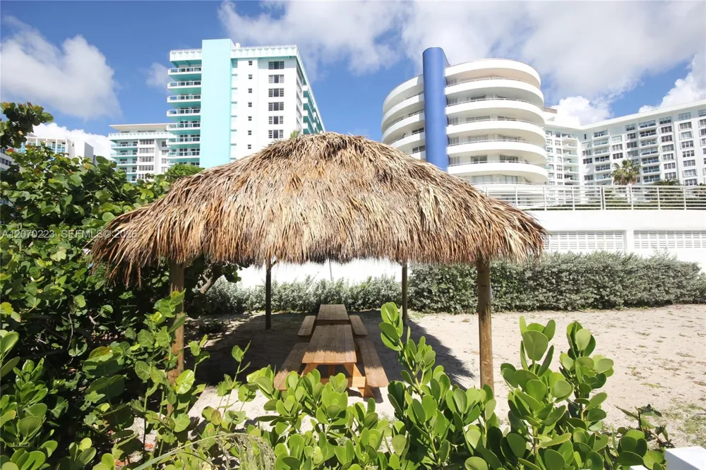 5151 Collins Ave #427 Miami Beach, FL 33140