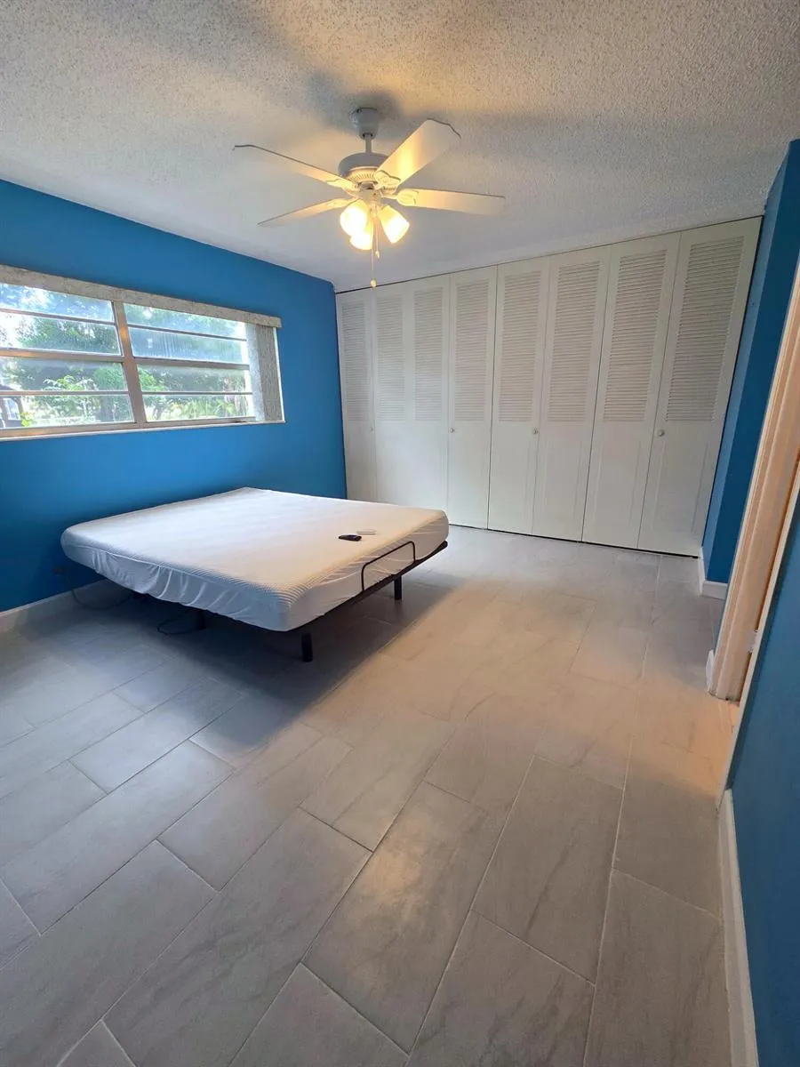 5071 W OAKLAND PARK BOULEVARD #109 Lauderdale Lakes, FL 33313