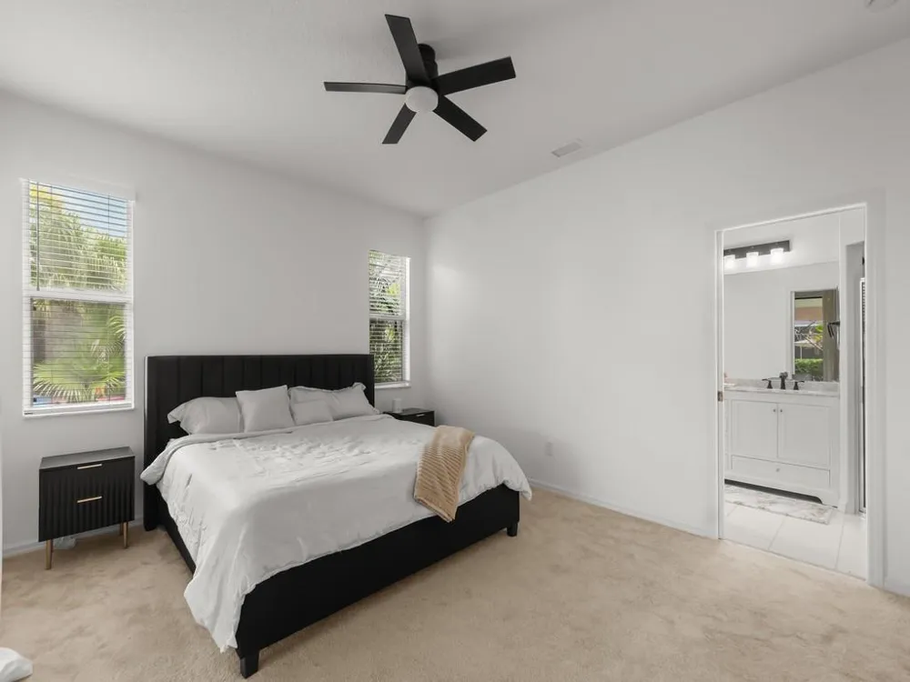 4815 47TH COURT Vero Beach, FL 32967