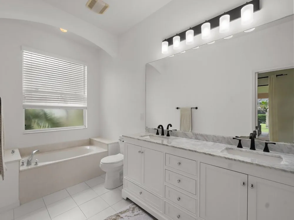 4815 47TH COURT Vero Beach, FL 32967