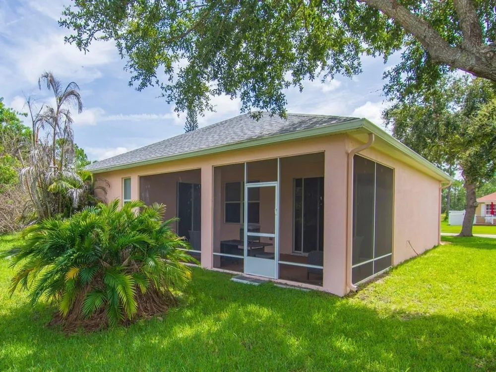 4815 47TH COURT Vero Beach, FL 32967