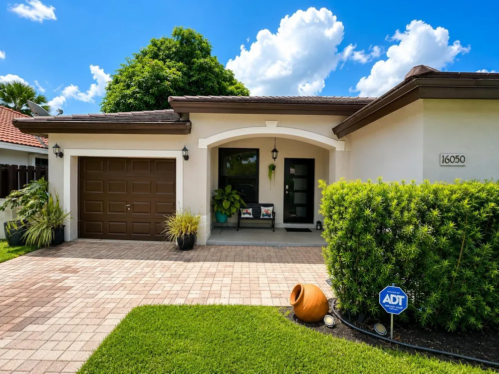 16050 SW 101st Terrace Miami, FL 33196
