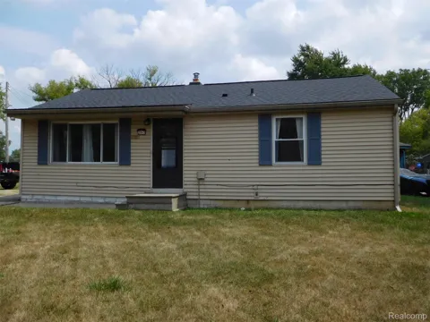 2043 Hillsdale Drive