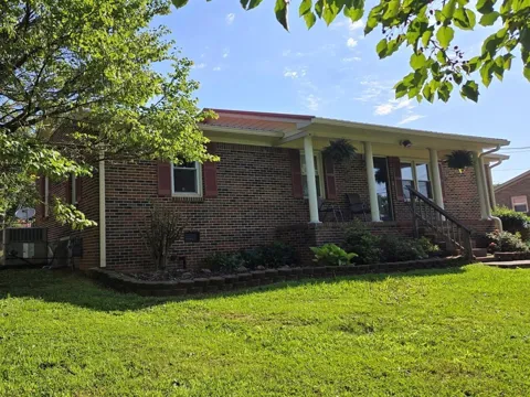 301 McQuade Cir