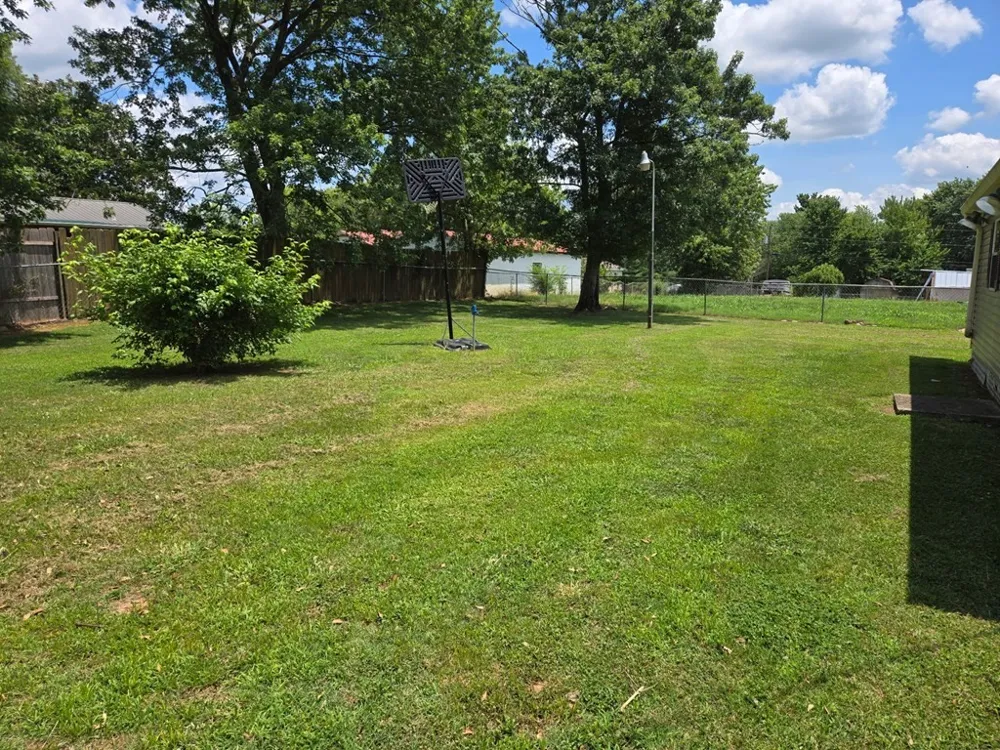 301 McQuade Cir McMinnville, TN 37110