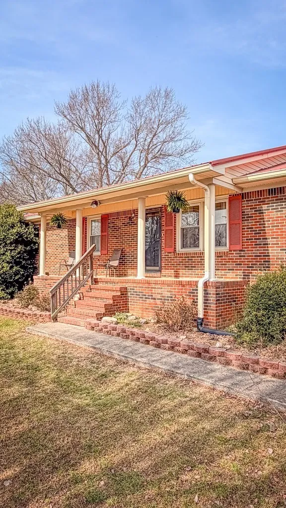 301 McQuade Cir McMinnville, TN 37110