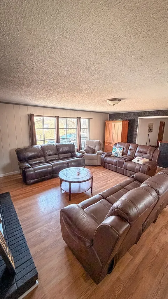 301 McQuade Cir McMinnville, TN 37110