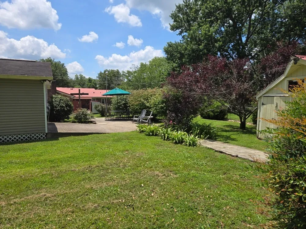 301 McQuade Cir McMinnville, TN 37110