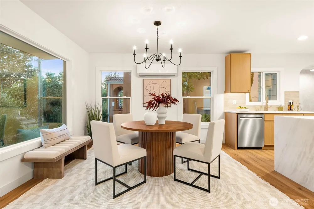 1128 77th Street Seattle, WA 98103