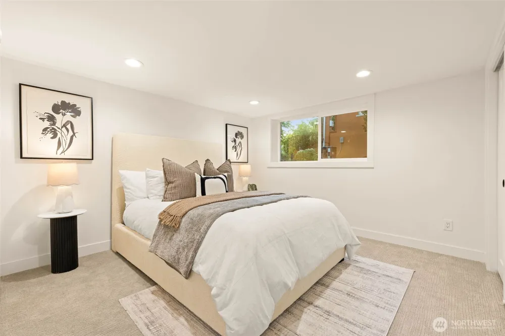 1128 77th Street Seattle, WA 98103