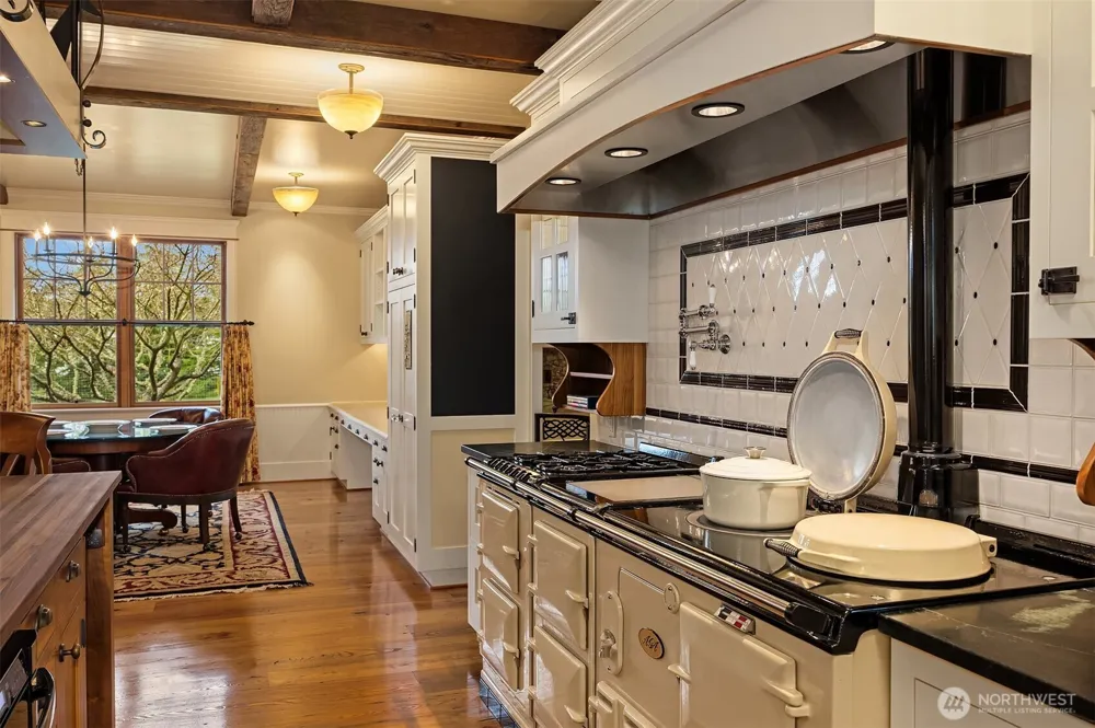 231 River Run Road Sequim, WA 98382