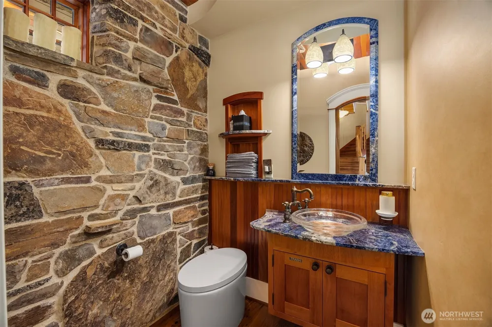 231 River Run Road Sequim, WA 98382
