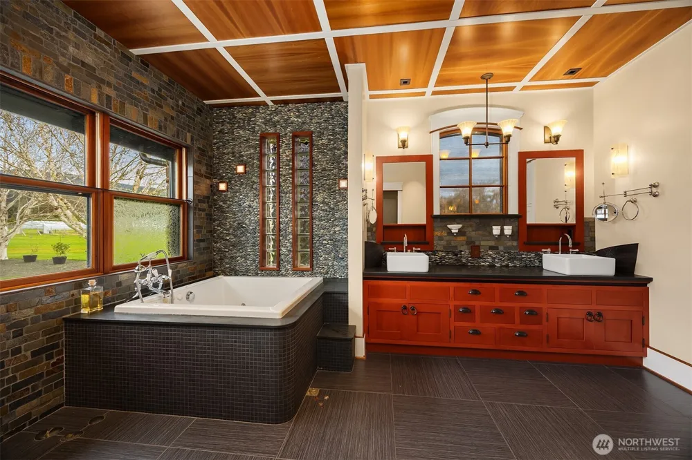 231 River Run Road Sequim, WA 98382