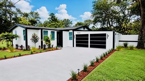 966 CLOVER STREET
