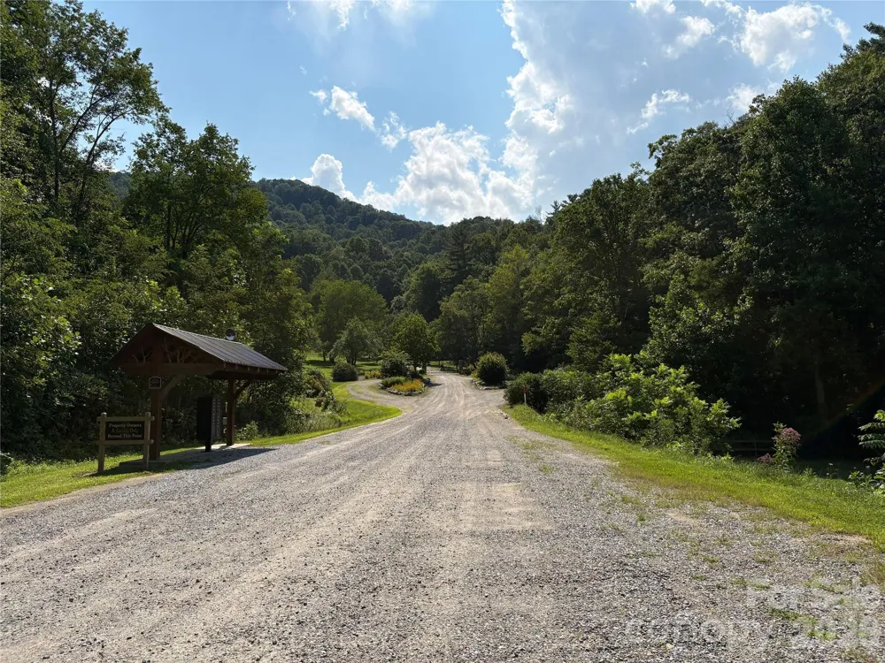 00 Early Frost Place #98 Waynesville, NC 28785