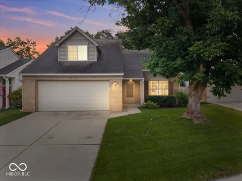7475 Wood Court