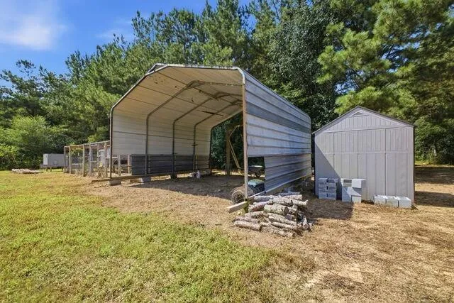 6450 Alabama Hwy 68 E Gaylesville, AL 35973