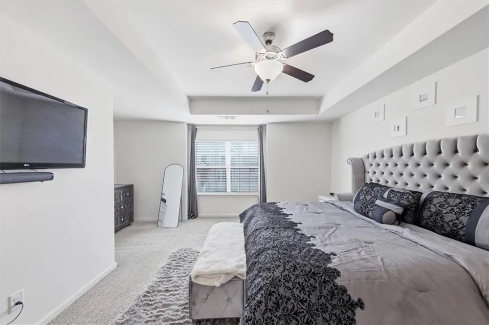 5527 Radford Loop Fairburn, GA 30213