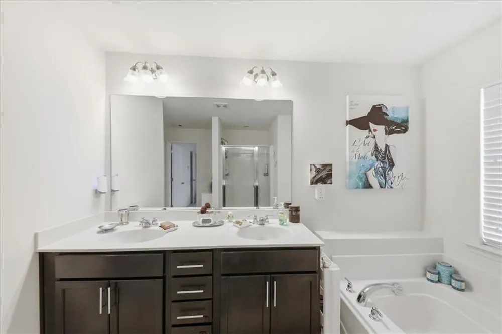 5527 Radford Loop Fairburn, GA 30213