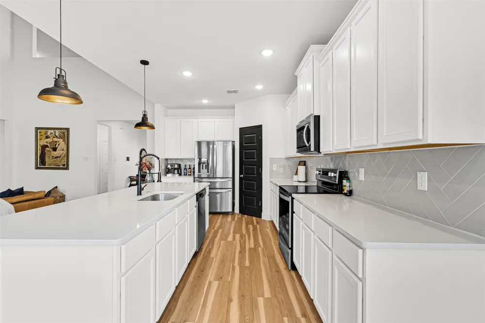 9016 Huxley Drive Providence Village, TX 76227