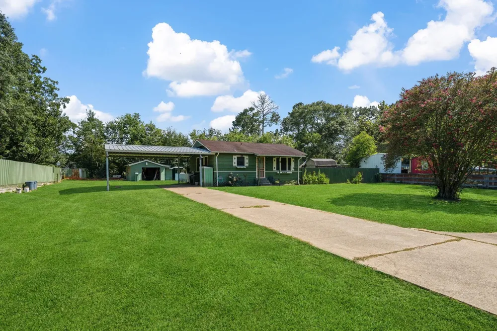 9820 Highway 150 Shepherd, TX 77371