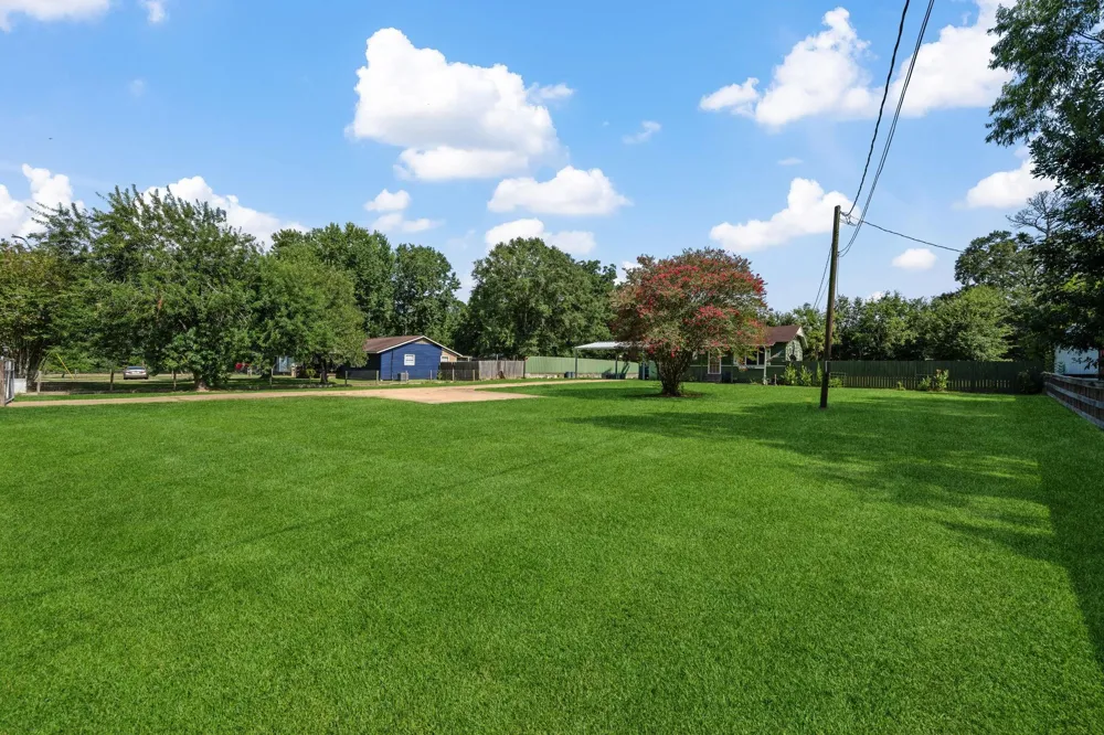 9820 Highway 150 Shepherd, TX 77371