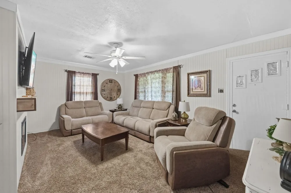 9820 Highway 150 Shepherd, TX 77371