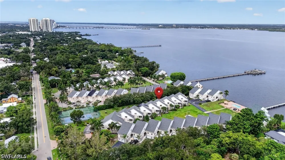 Edgewood Avenue Fort Myers, FL 33916