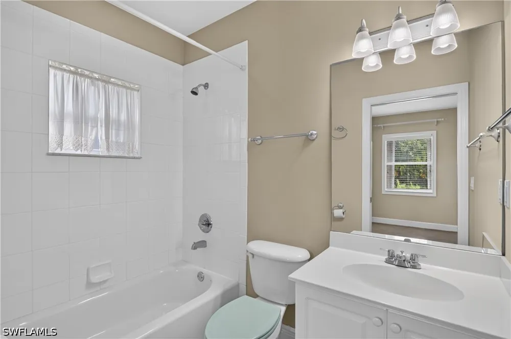 Edgewood Avenue Fort Myers, FL 33916