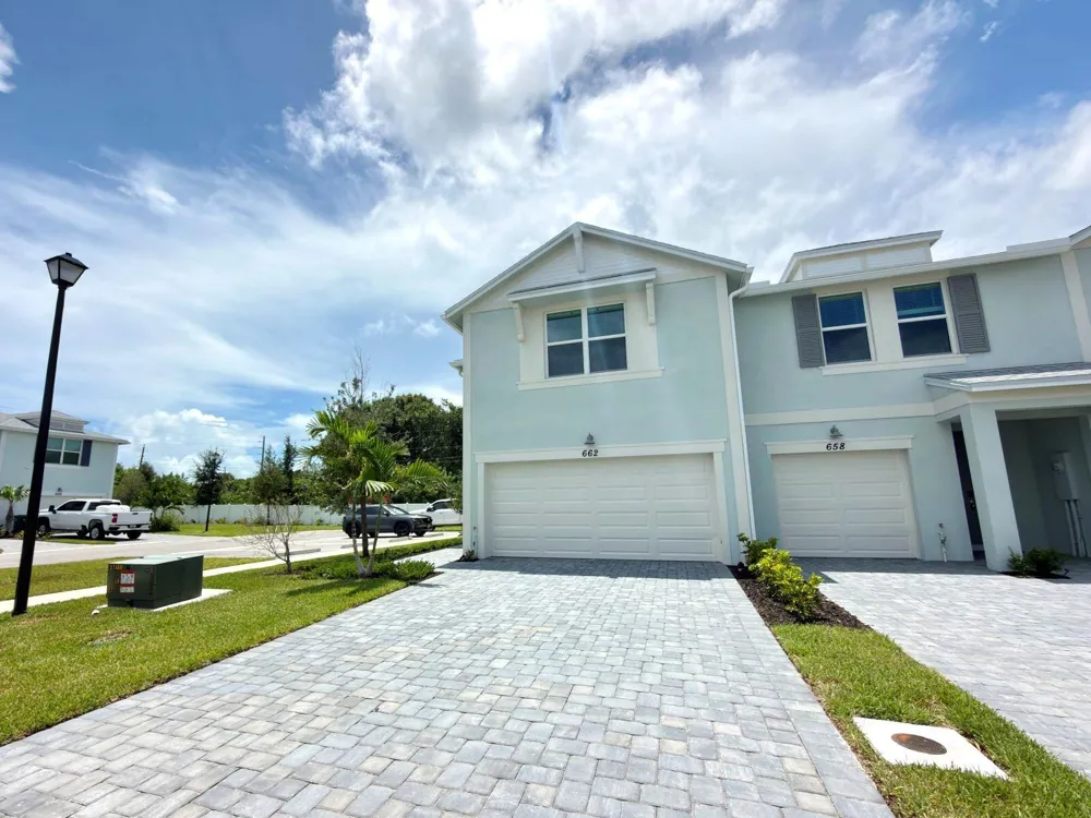 662 Salisbury Circle Fort Pierce, FL 34982