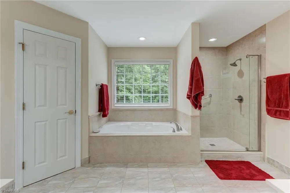3608 Summit Lakes Drive Browns Summit, NC 27214