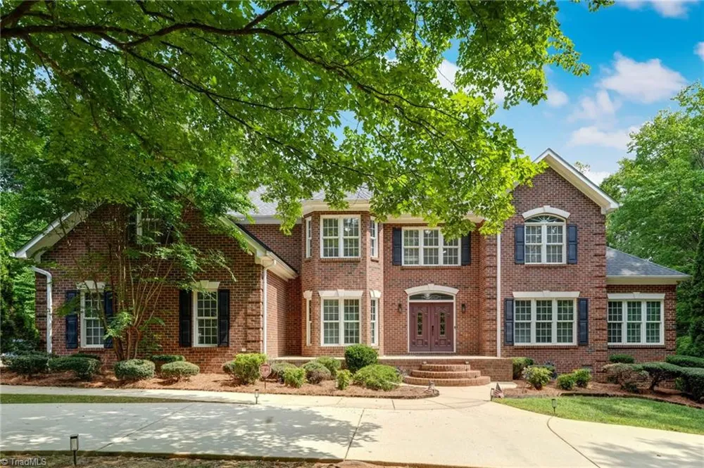 3608 Summit Lakes Drive Browns Summit, NC 27214