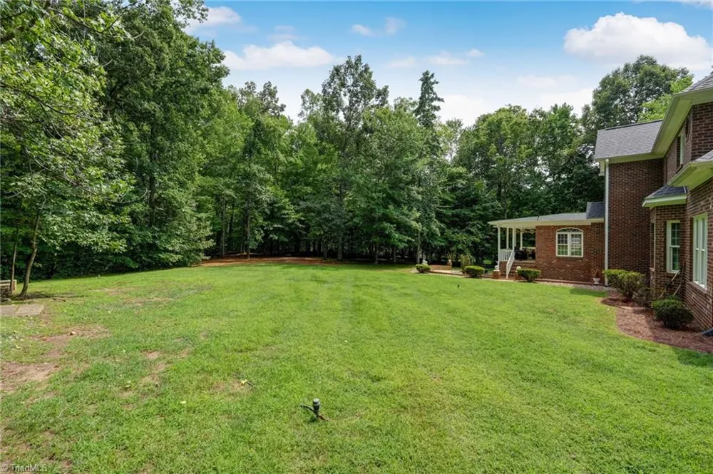 3608 Summit Lakes Drive Browns Summit, NC 27214
