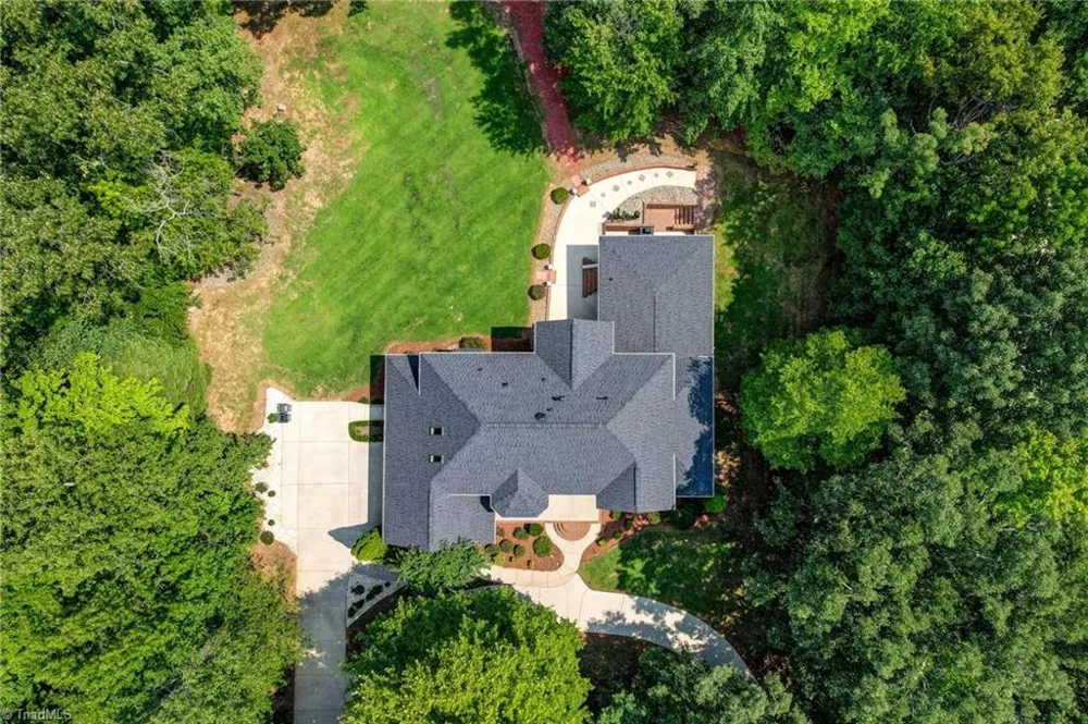 3608 Summit Lakes Drive Browns Summit, NC 27214