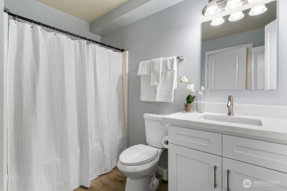 2319 NE Marion Lane Issaquah, WA 98029