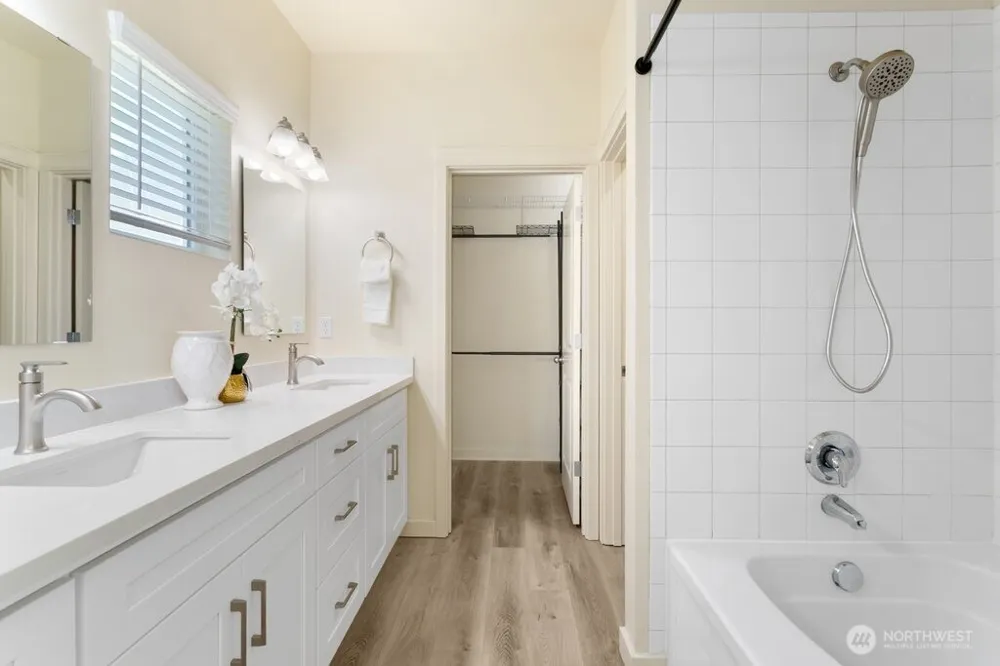 2319 NE Marion Lane Issaquah, WA 98029