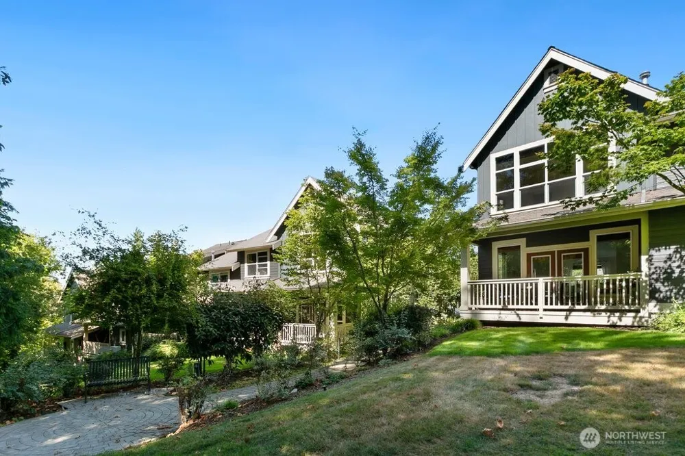 2319 NE Marion Lane Issaquah, WA 98029