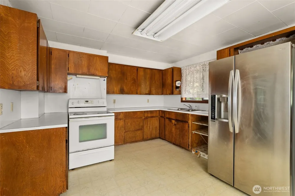 802 S Montesano Street Westport, WA 98595
