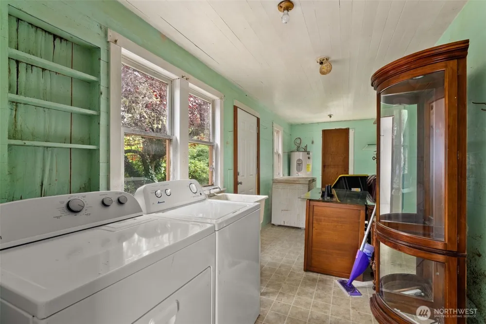 802 S Montesano Street Westport, WA 98595