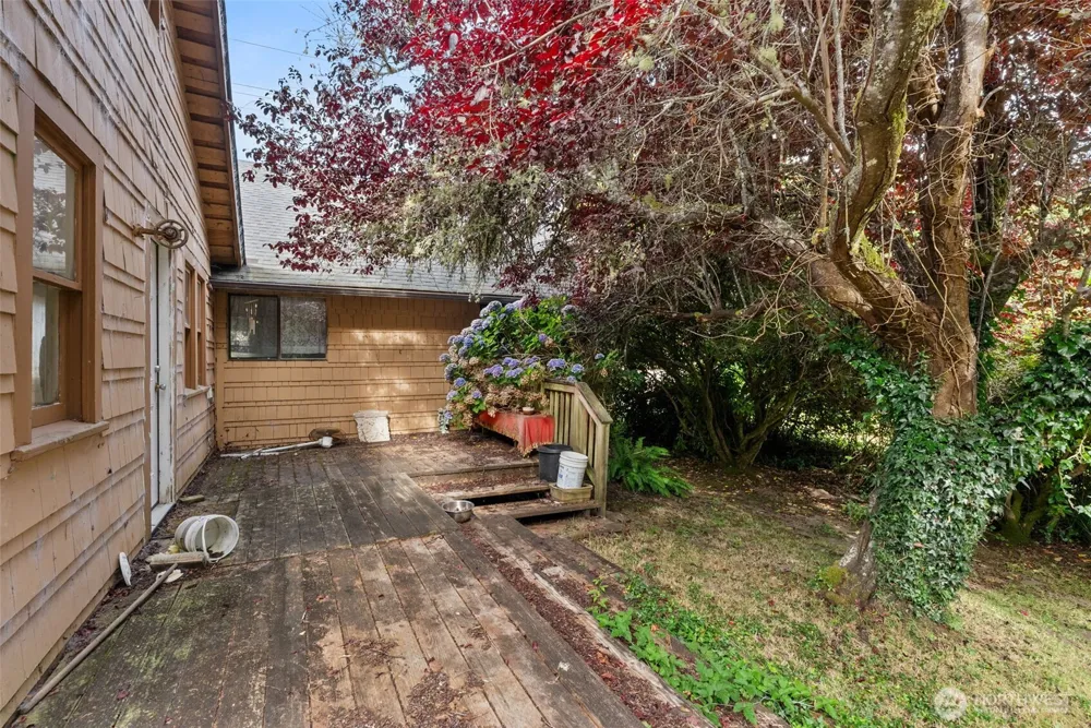 802 S Montesano Street Westport, WA 98595